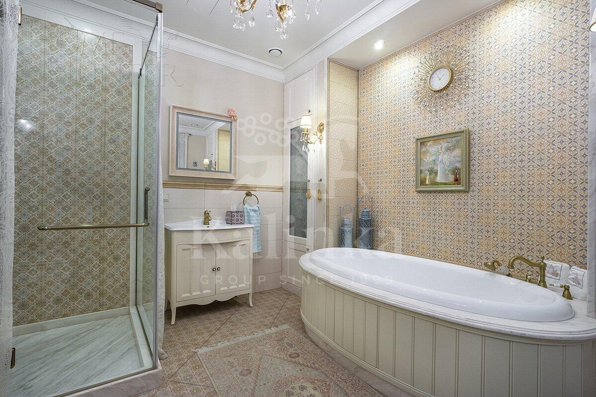 ТАУНХАУС 367.2 м² с отделкой