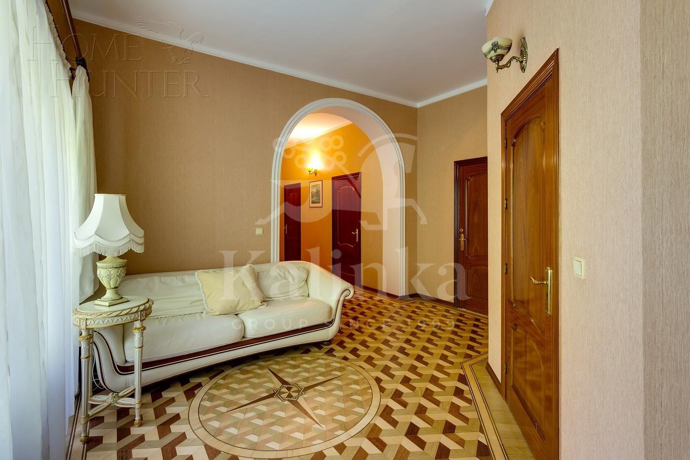 3-этажный коттедж 520 м² с отделкой