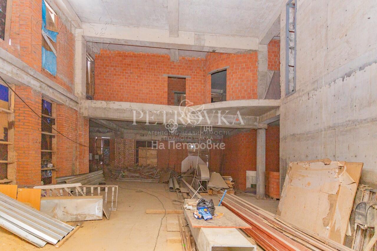 1-этажный коттедж 1 500 м² без отделки