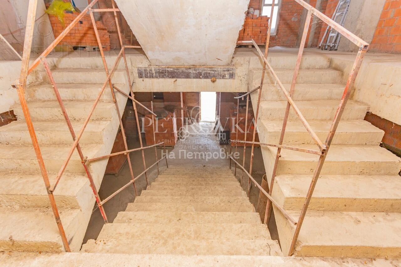 1-этажный коттедж 1 500 м² без отделки
