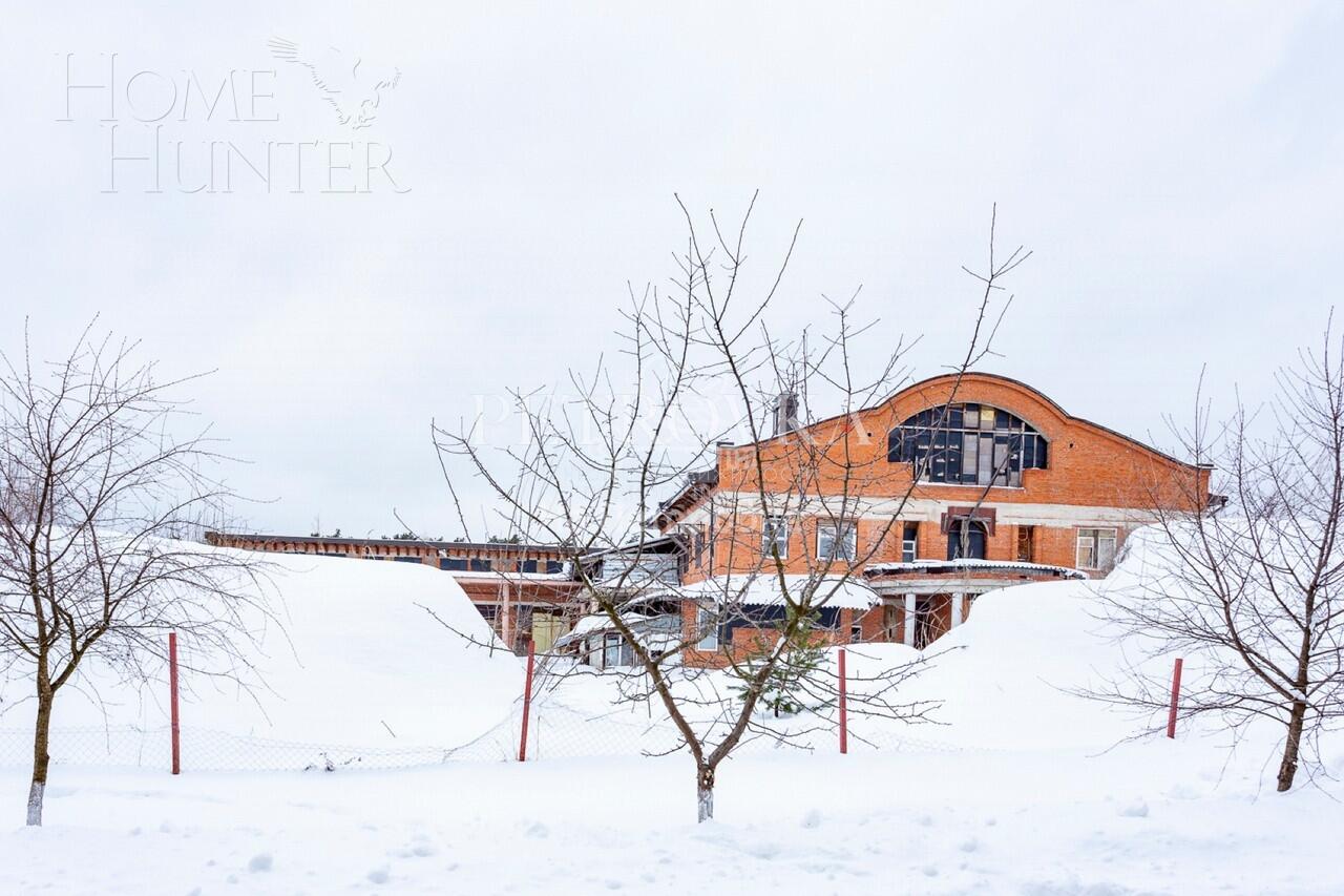 1-этажный коттедж 1 500 м² без отделки