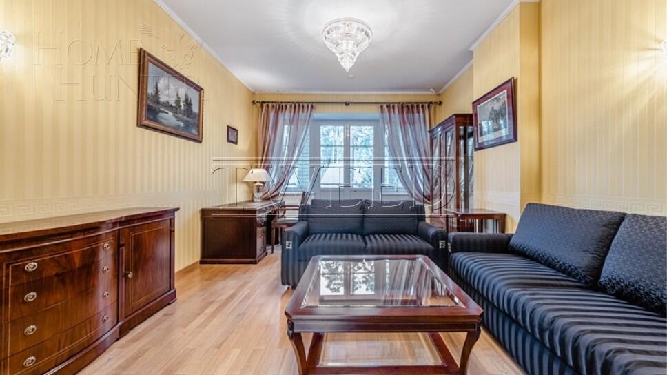 3-этажный коттедж 530 м² с отделкой