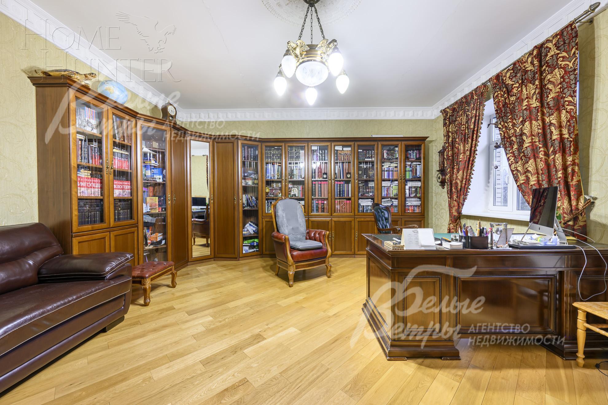 3-этажный коттедж 750 м² с отделкой