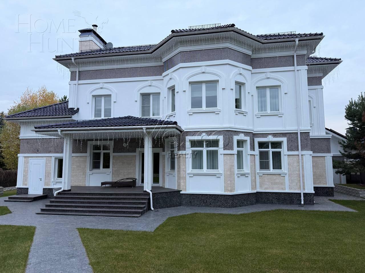 2-этажный коттедж 400 м² с отделкой