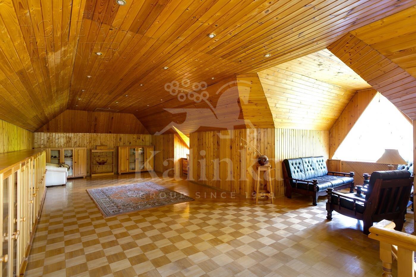 3-этажный коттедж 520 м² с отделкой