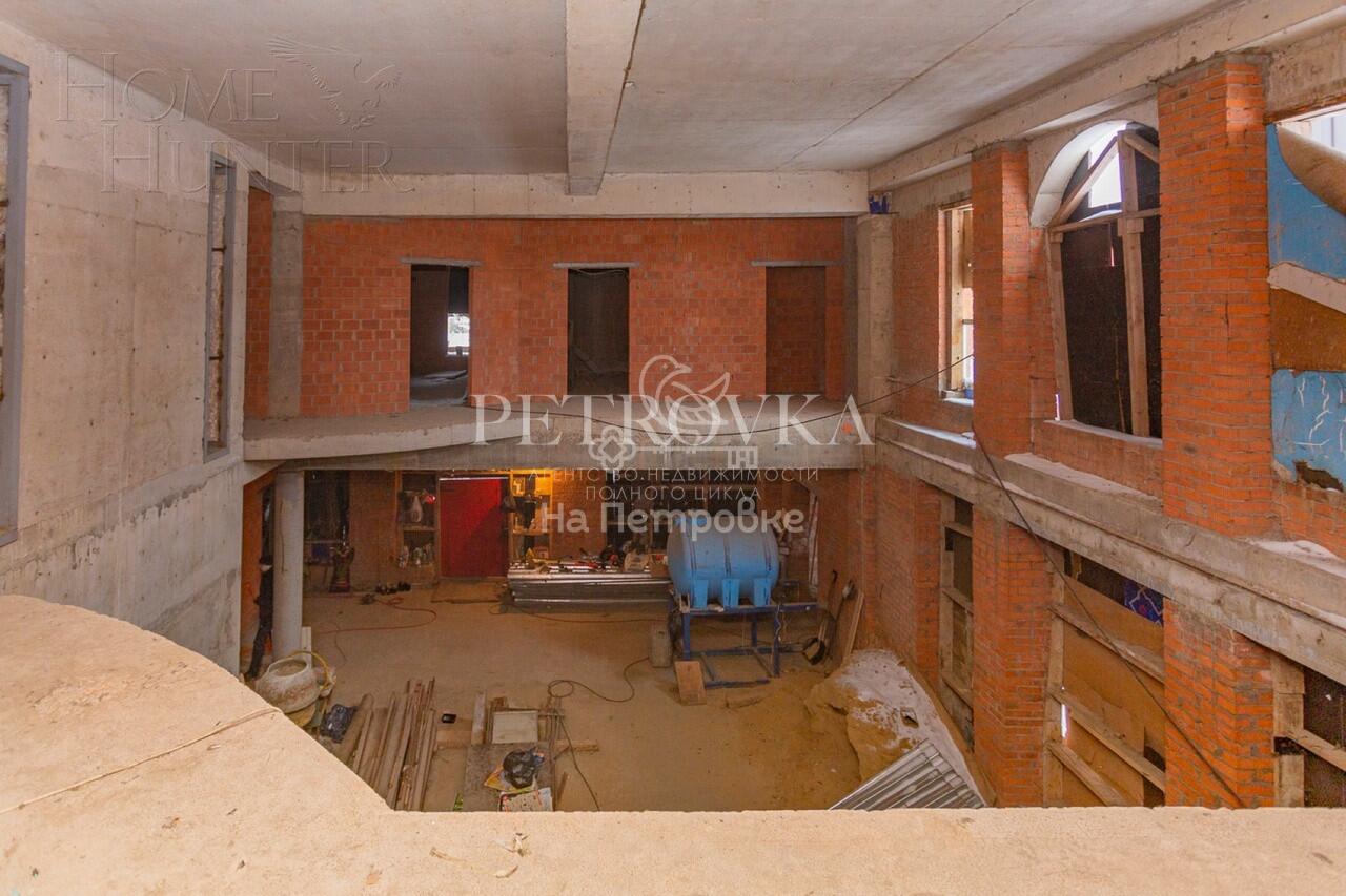 1-этажный коттедж 1 500 м² без отделки