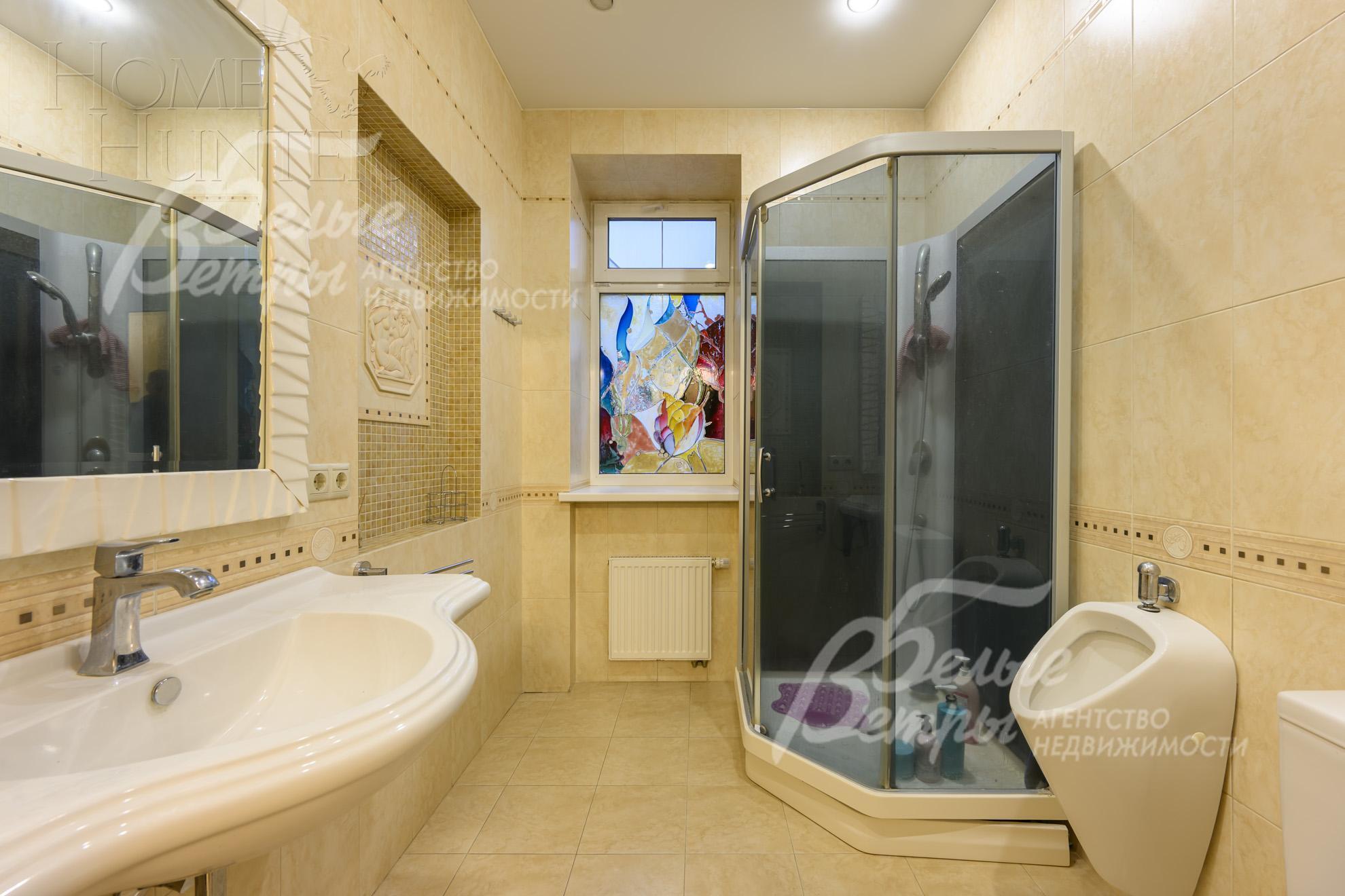 3-этажный коттедж 750 м² с отделкой