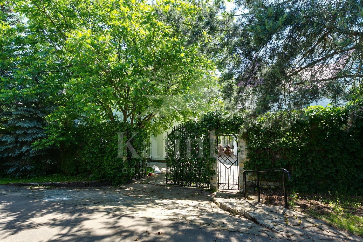 3-этажный коттедж 520 м² с отделкой
