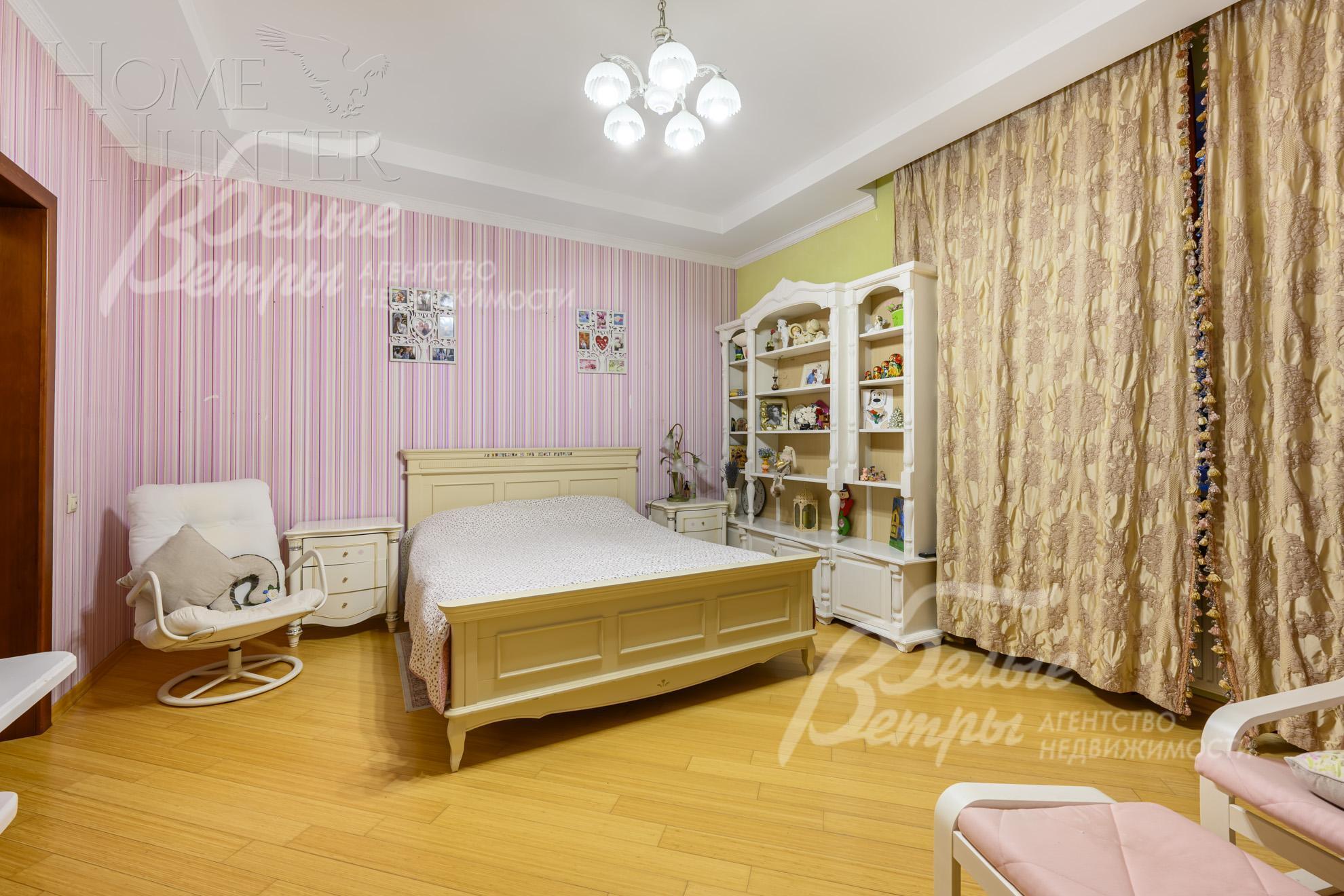 3-этажный коттедж 750 м² с отделкой