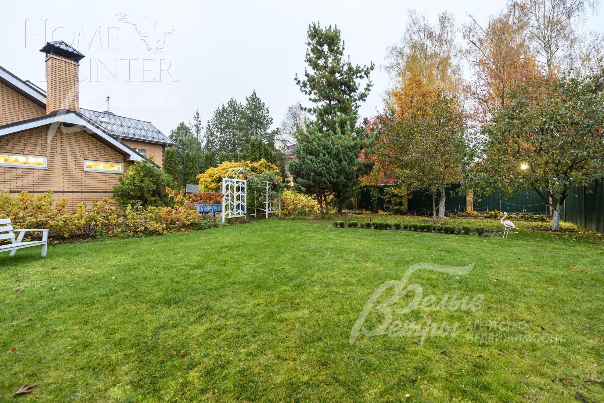 3-этажный коттедж 750 м² с отделкой