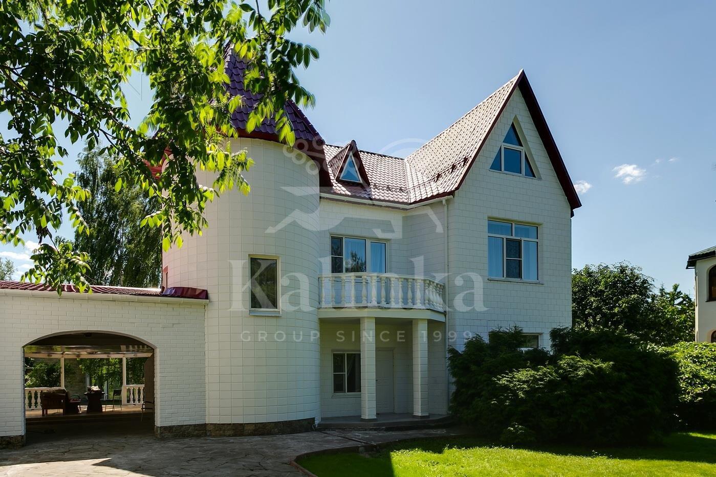 3-этажный коттедж 520 м² с отделкой