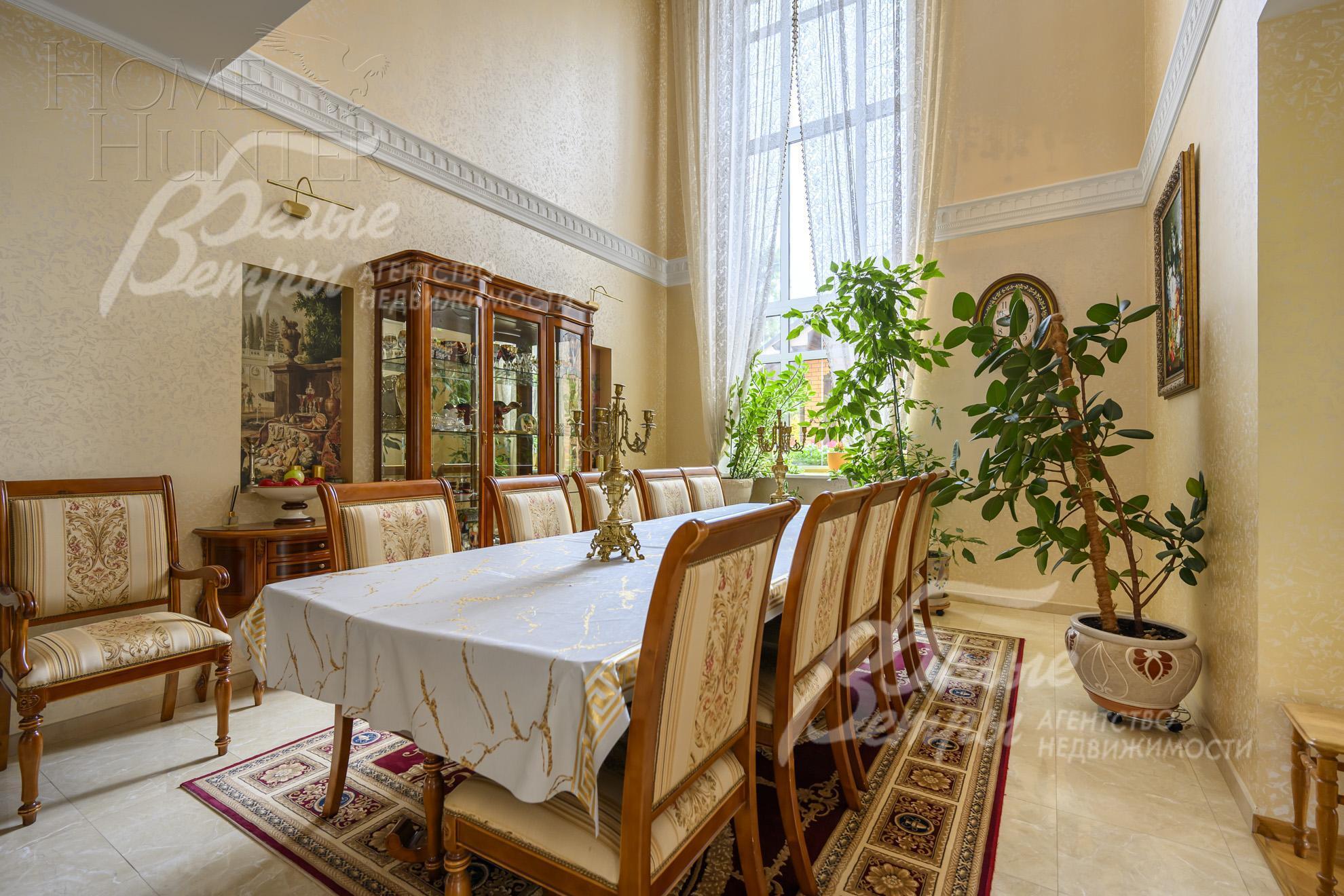 3-этажный коттедж 750 м² с отделкой