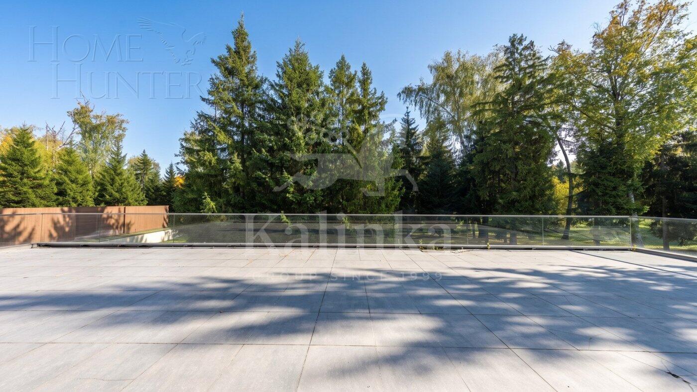 3-этажный коттедж 5 000 м² с отделкой