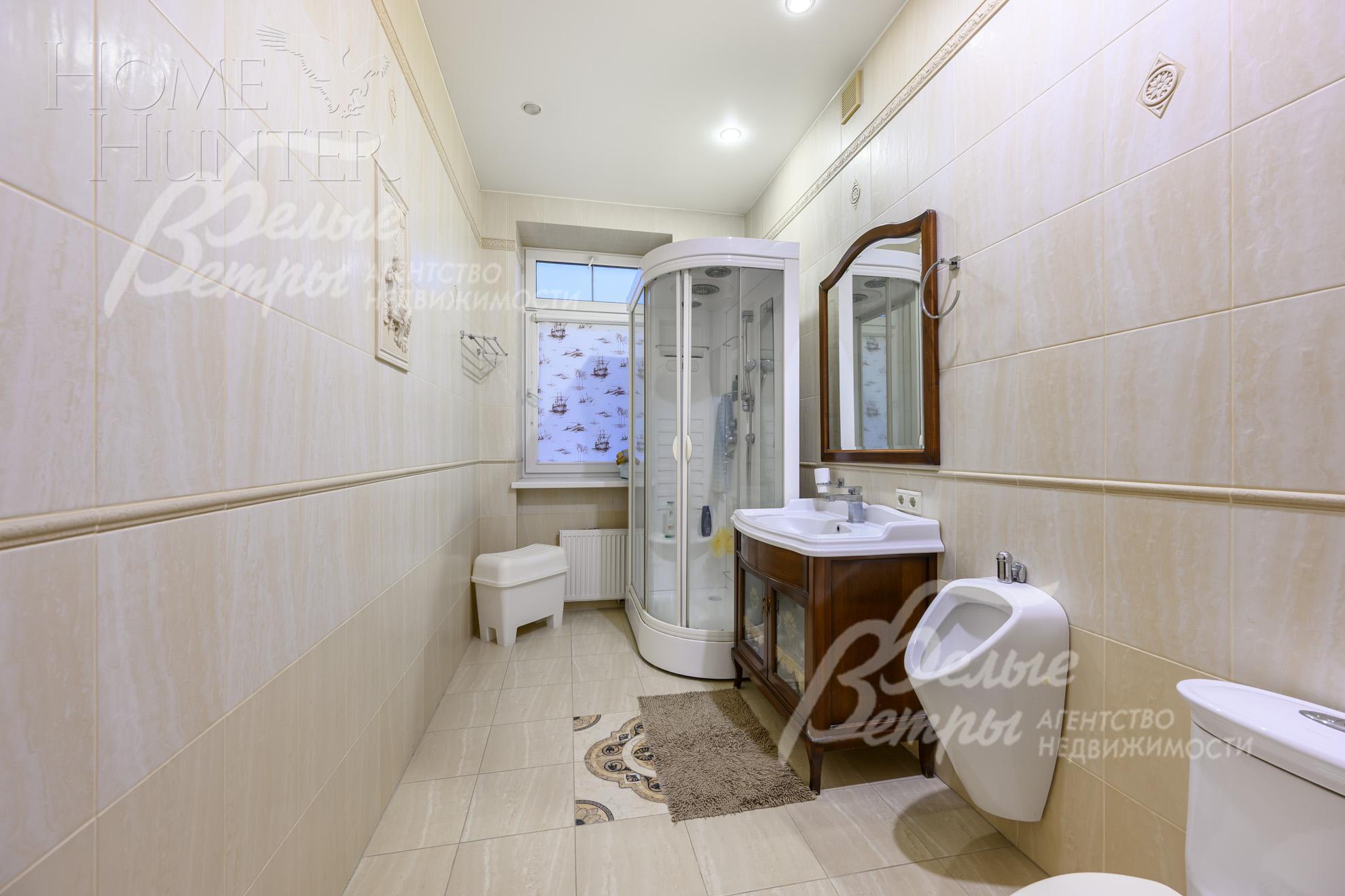 3-этажный коттедж 750 м² с отделкой