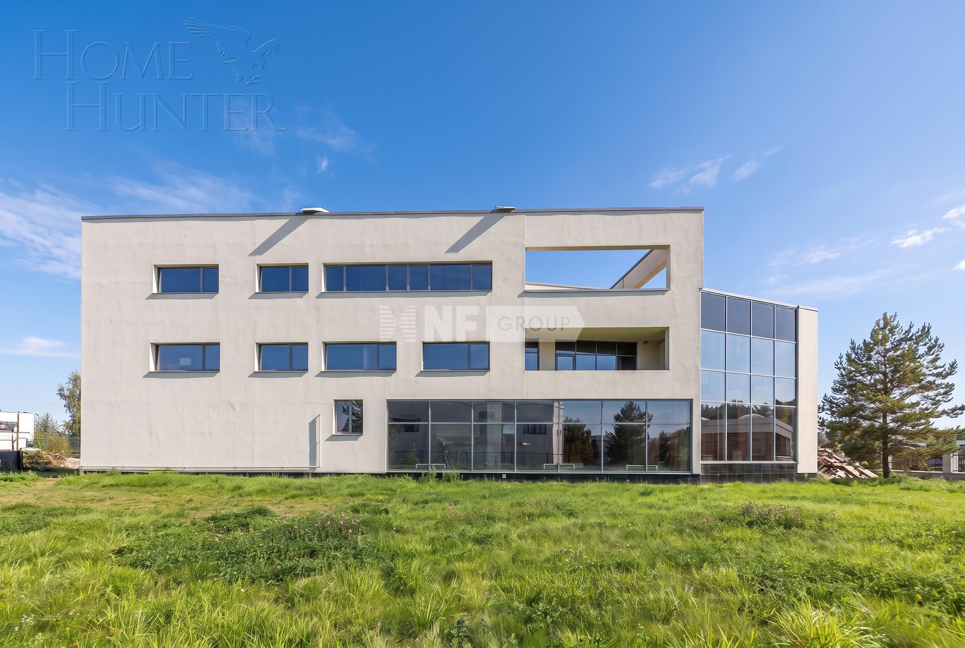 3-этажный коттедж 703.2 м² без отделки