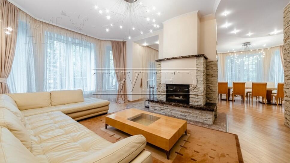 3-этажный коттедж 530 м² с отделкой