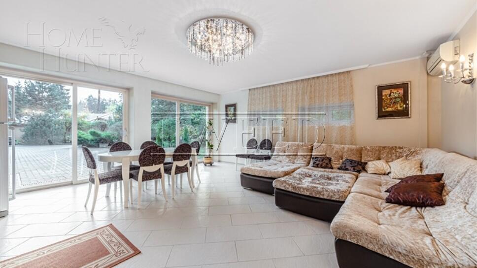 3-этажный коттедж 530 м² с отделкой