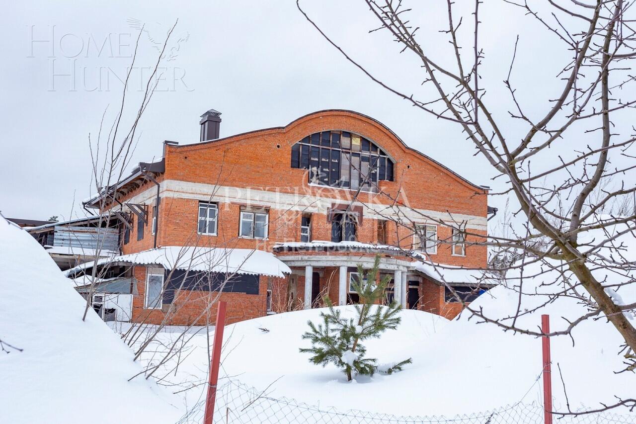 1-этажный коттедж 1 500 м² без отделки