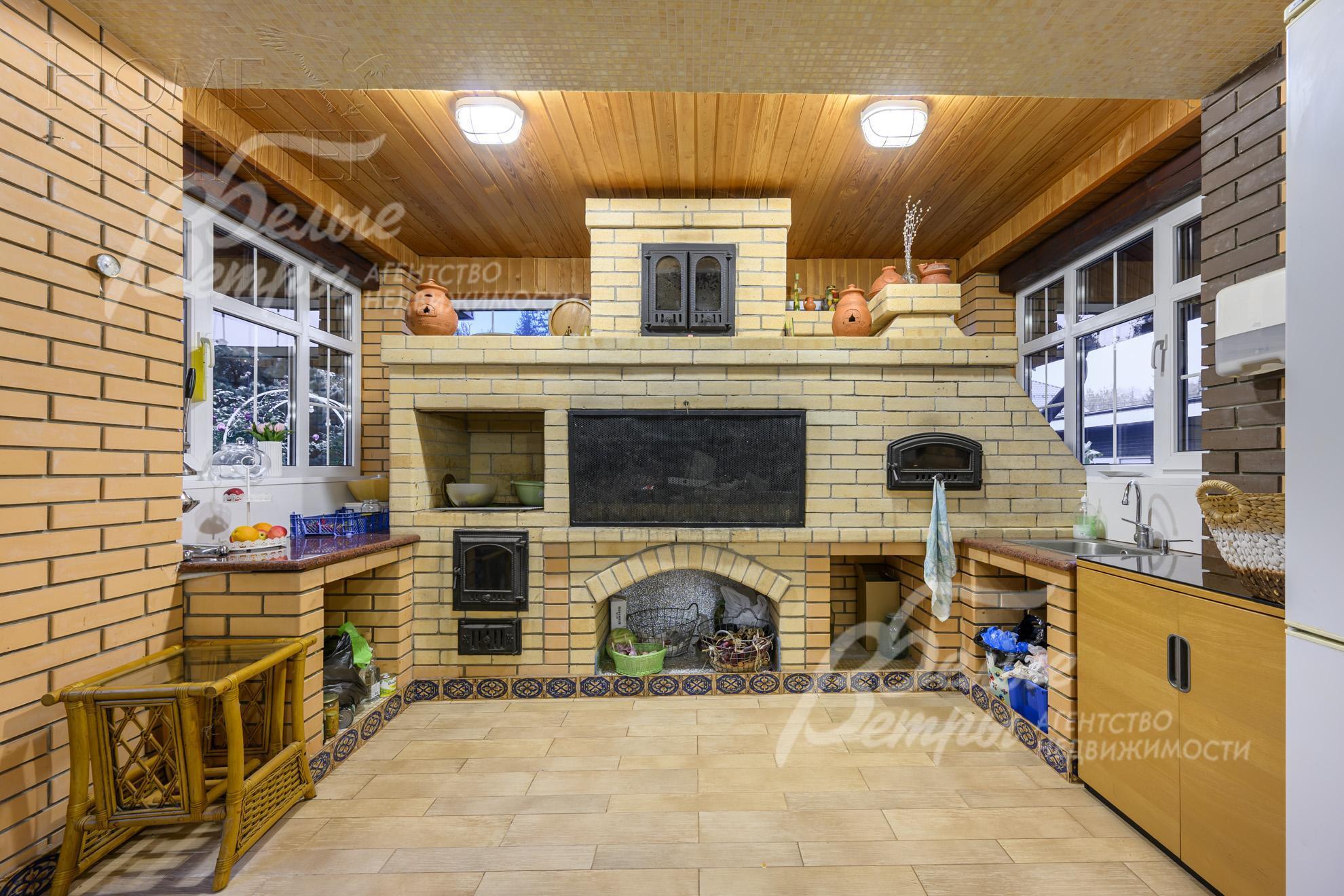 3-этажный коттедж 750 м² с отделкой