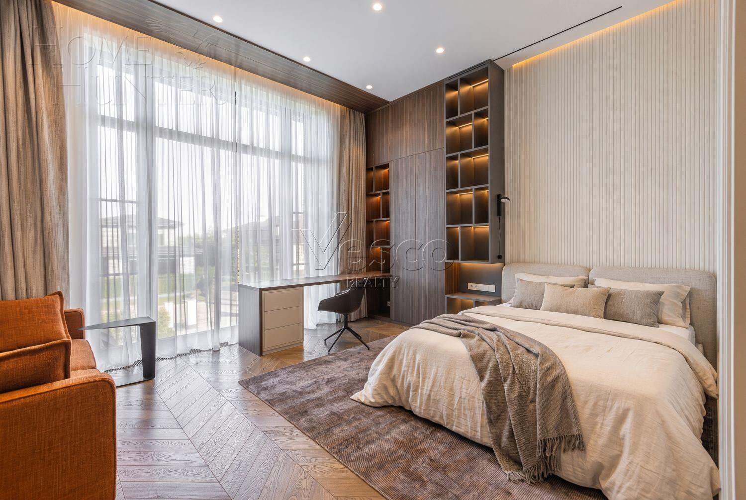 2-этажный коттедж 1 700 м² с отделкой