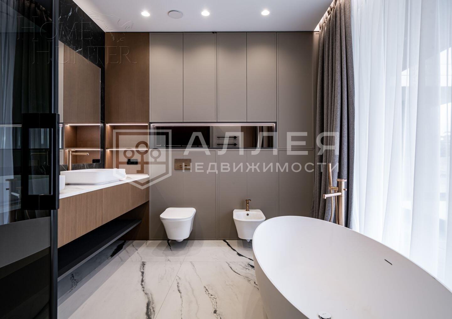 2-этажный коттедж 600 м² с отделкой