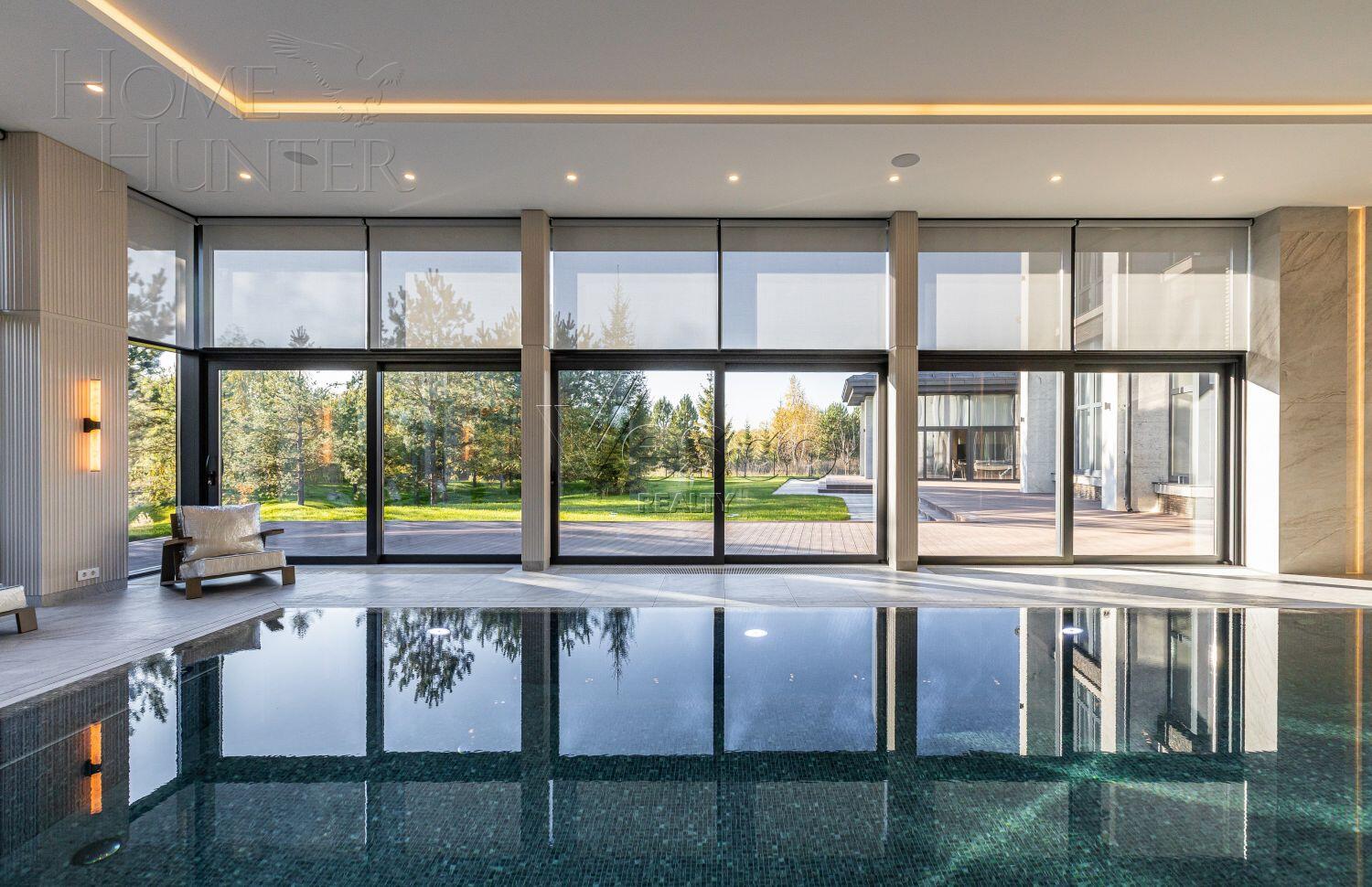 2-этажный коттедж 1 700 м² с отделкой
