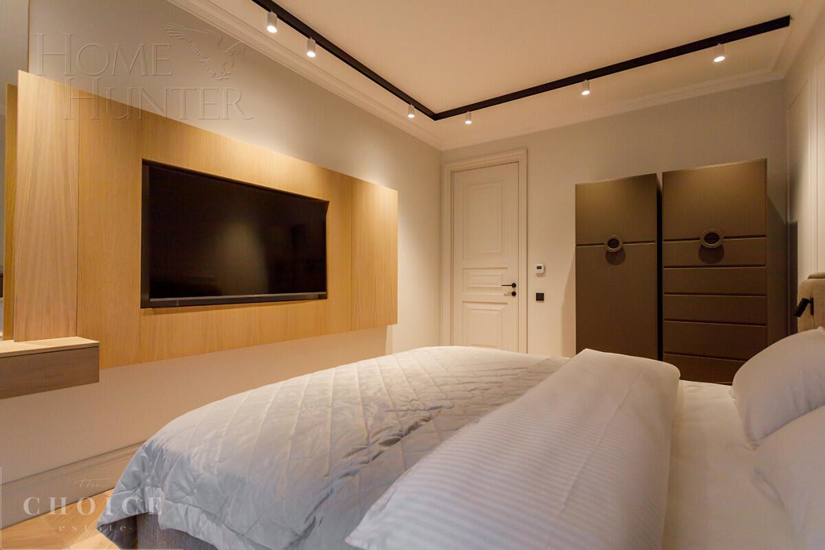 3-этажный коттедж 1 150 м² с отделкой