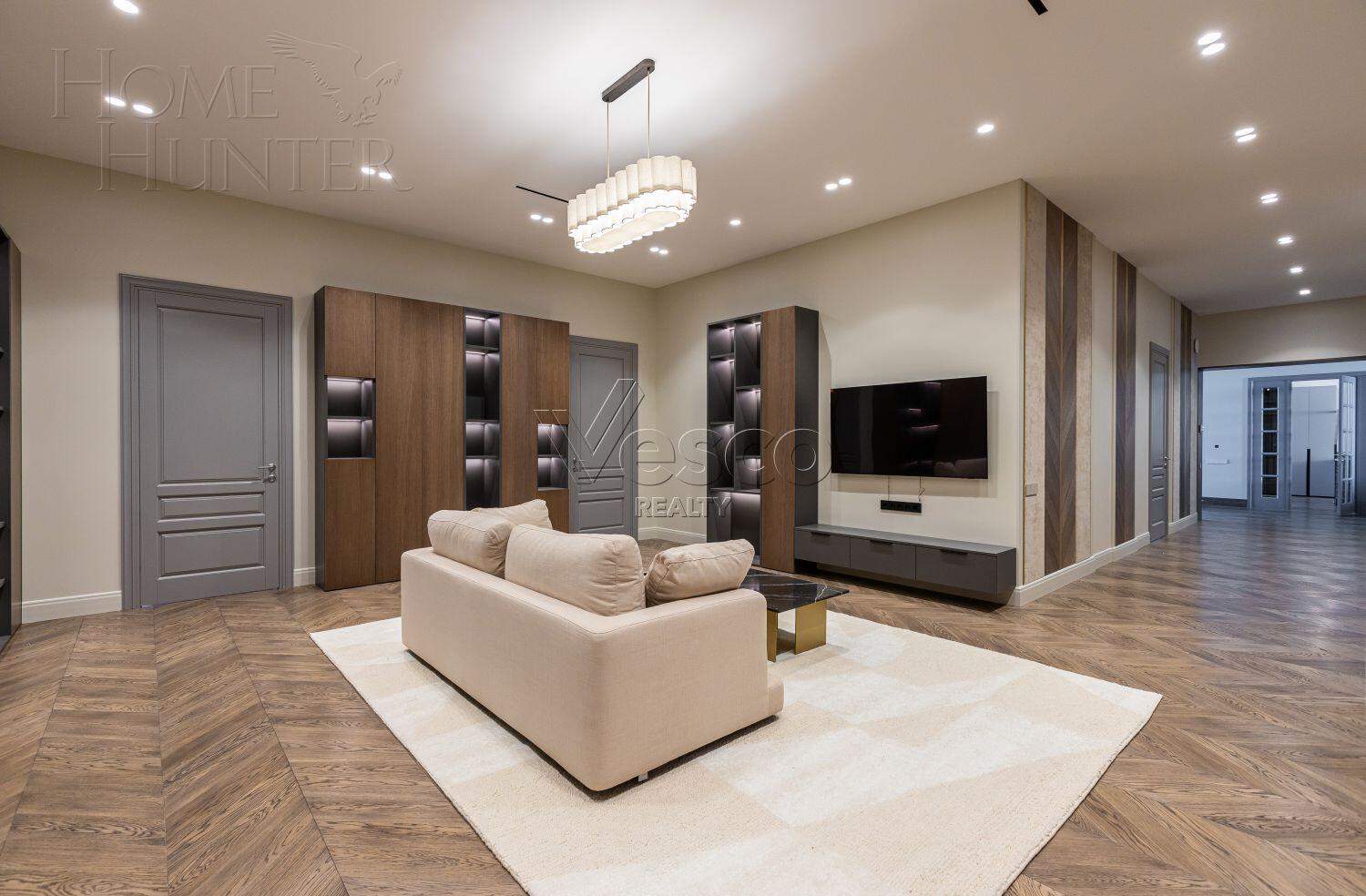 2-этажный коттедж 1 700 м² с отделкой