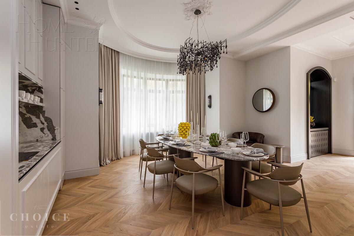 3-этажный коттедж 1 150 м² с отделкой