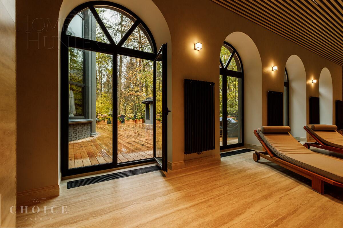 3-этажный коттедж 1 150 м² с отделкой