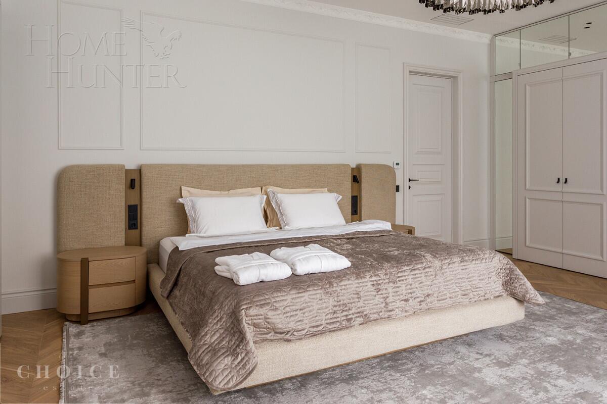 3-этажный коттедж 1 150 м² с отделкой