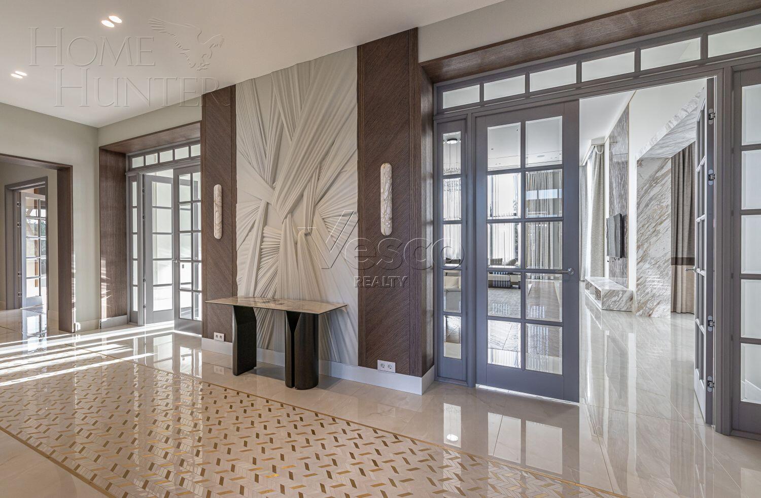 2-этажный коттедж 1 700 м² с отделкой