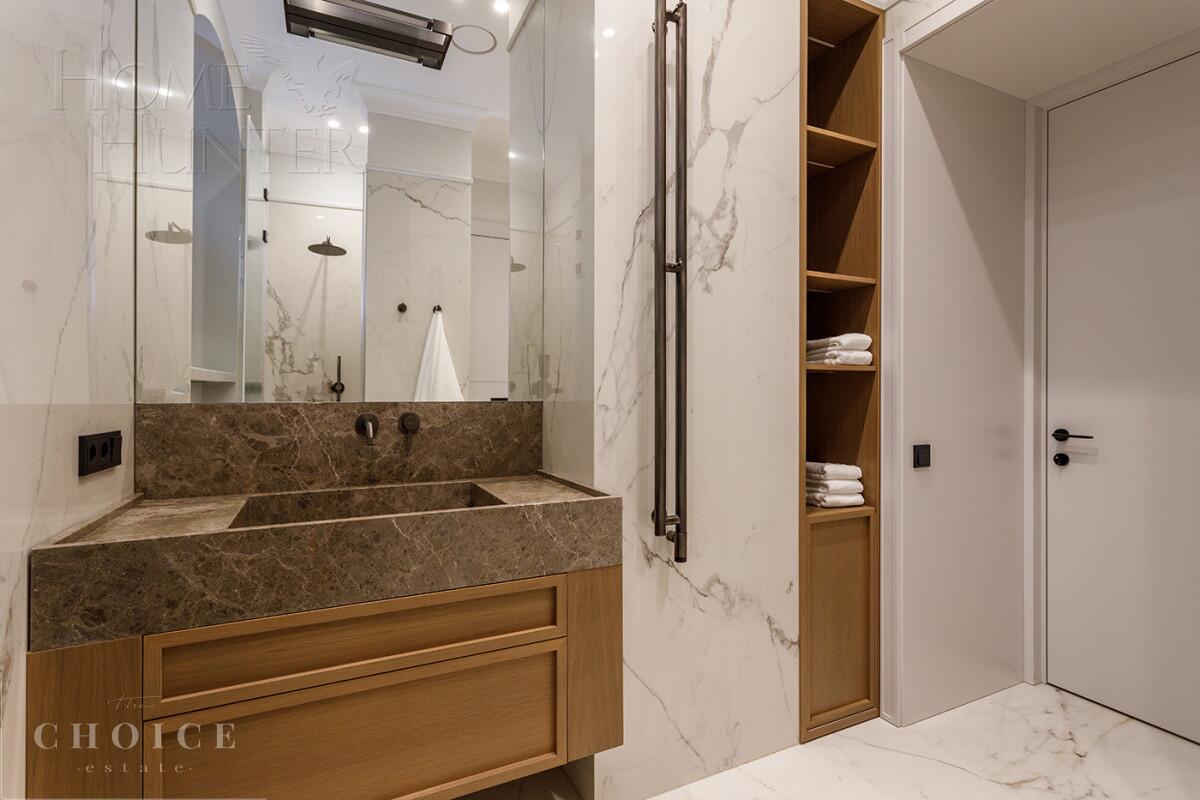 3-этажный коттедж 1 150 м² с отделкой