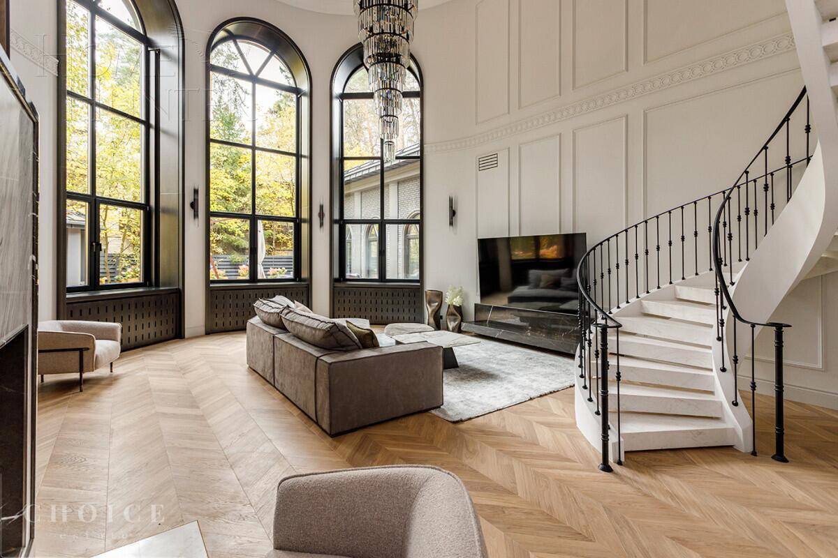 3-этажный коттедж 1 150 м² с отделкой