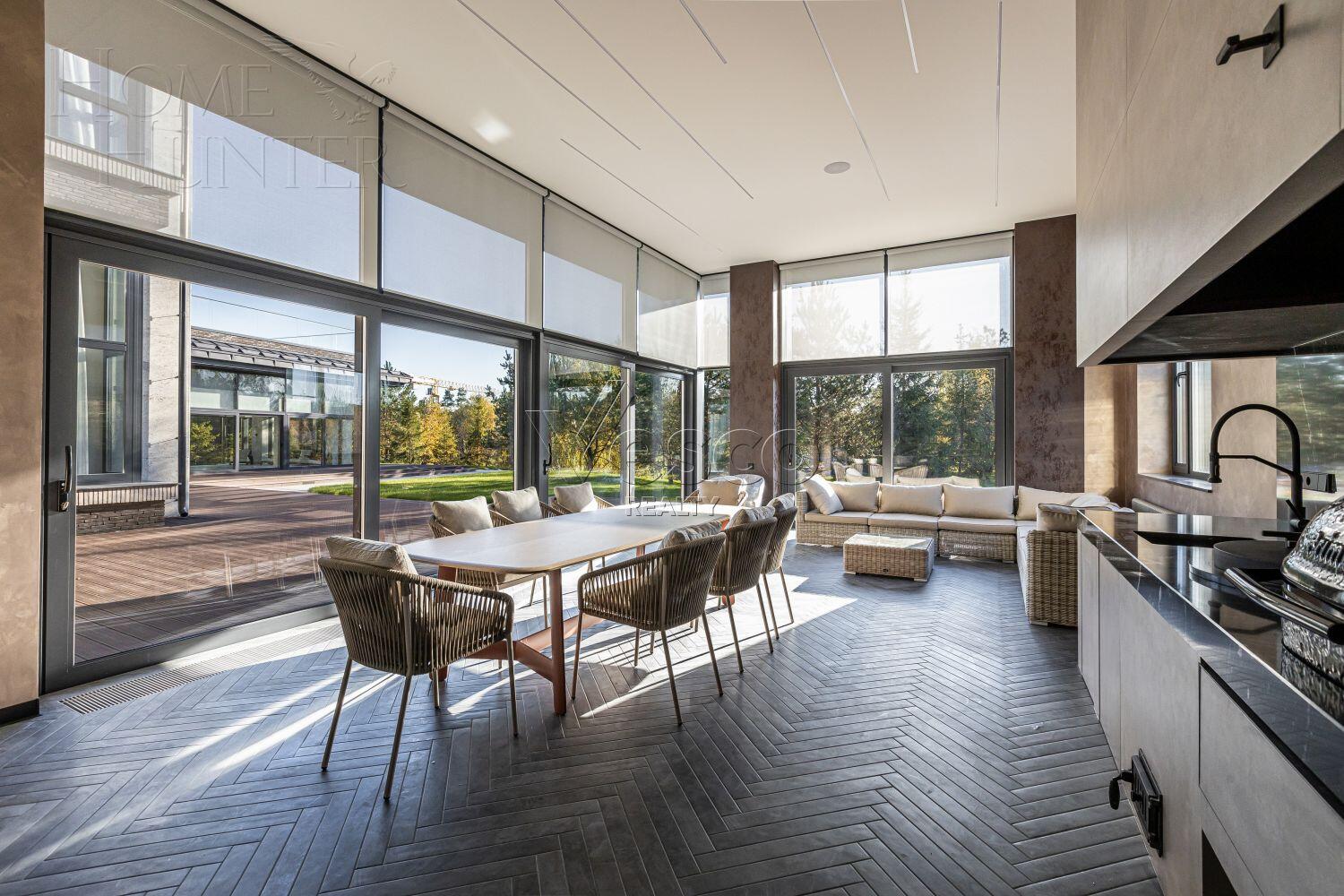 2-этажный коттедж 1 700 м² с отделкой