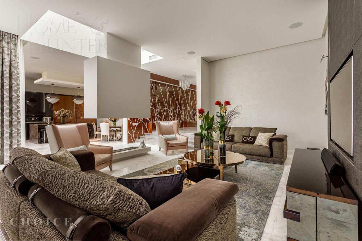 2-этажный таунхаус 450 м² с отделкой