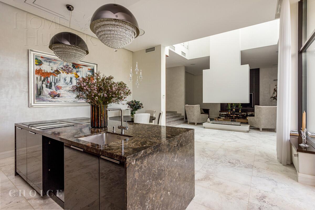 2-этажный таунхаус 450 м² с отделкой