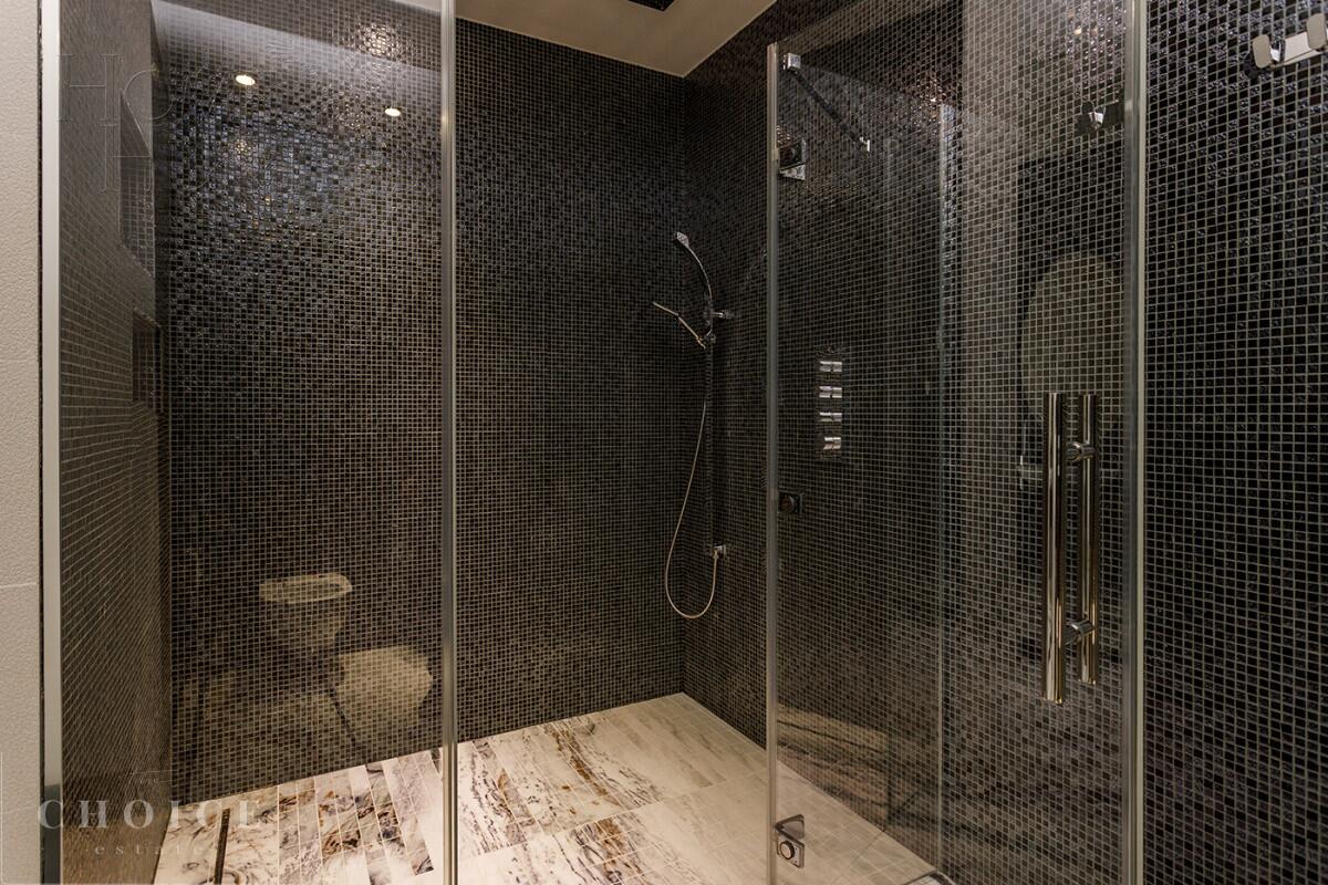 2-этажный таунхаус 450 м² с отделкой