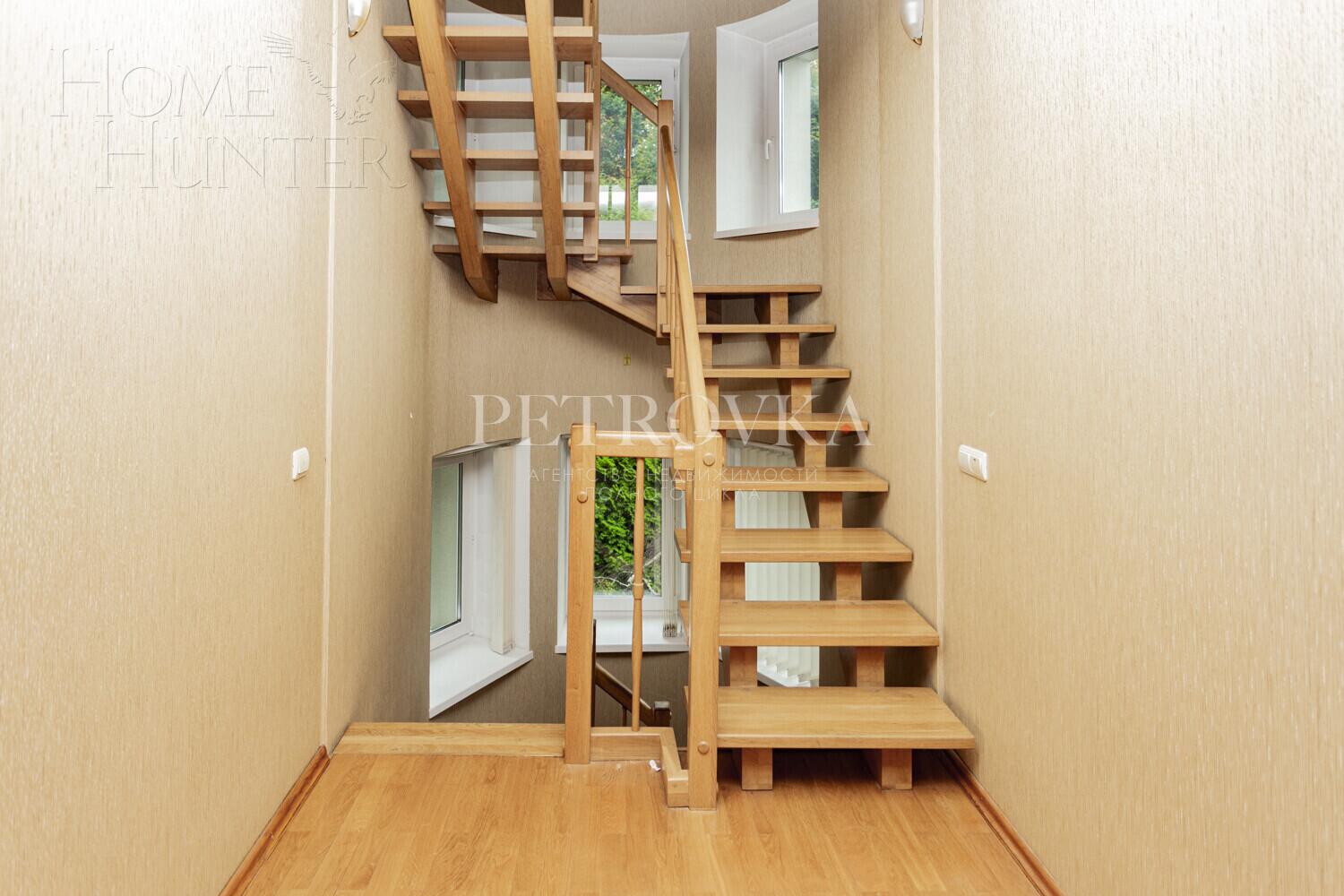 1-этажный коттедж 569.6 м² с отделкой