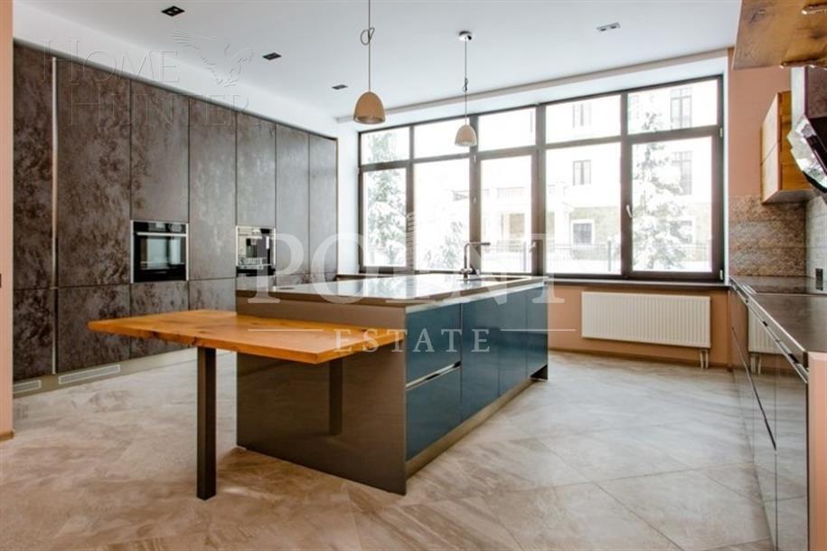 2-этажный коттедж 650 м² с отделкой