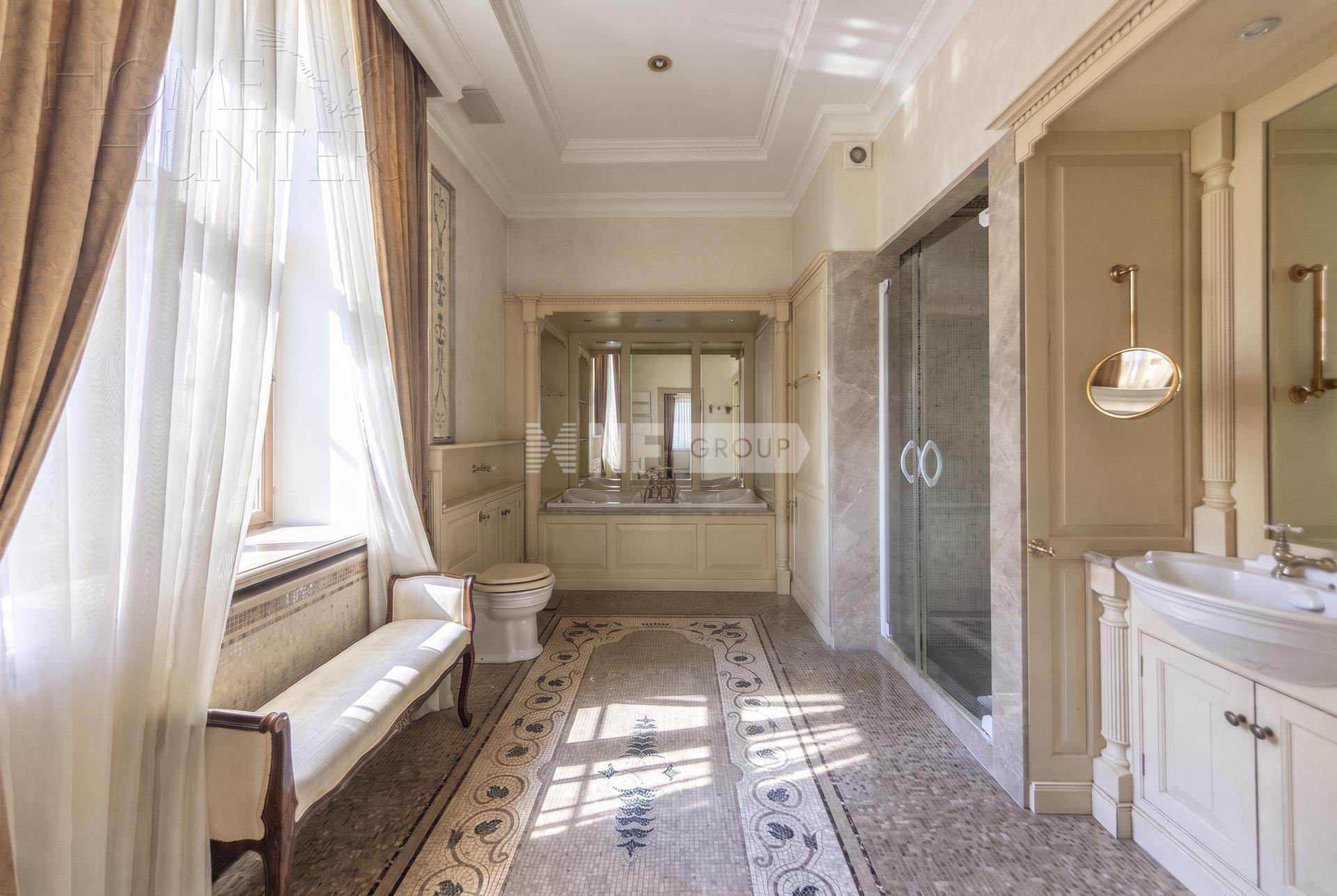 2-этажный коттедж 797.3 м² с отделкой