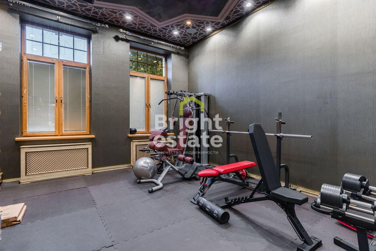3-этажный коттедж 1 250 м² с отделкой