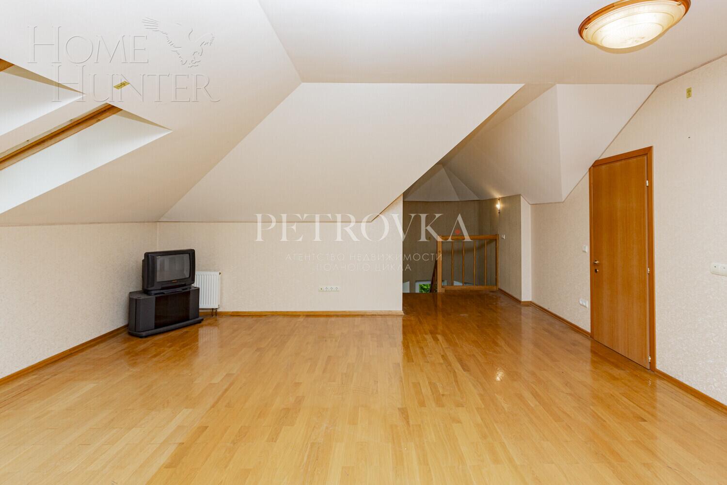 1-этажный коттедж 569.6 м² с отделкой