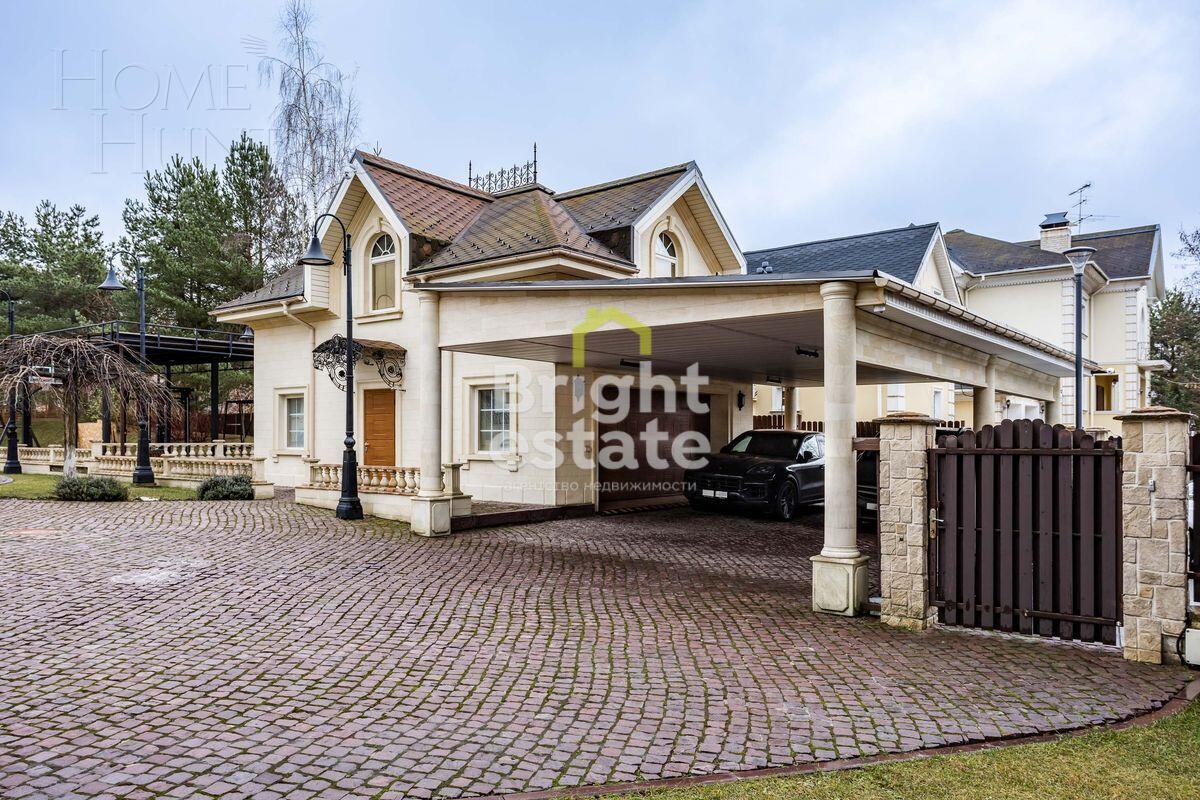 3-этажный коттедж 1 250 м² с отделкой