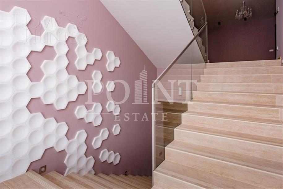 2-этажный коттедж 650 м² с отделкой