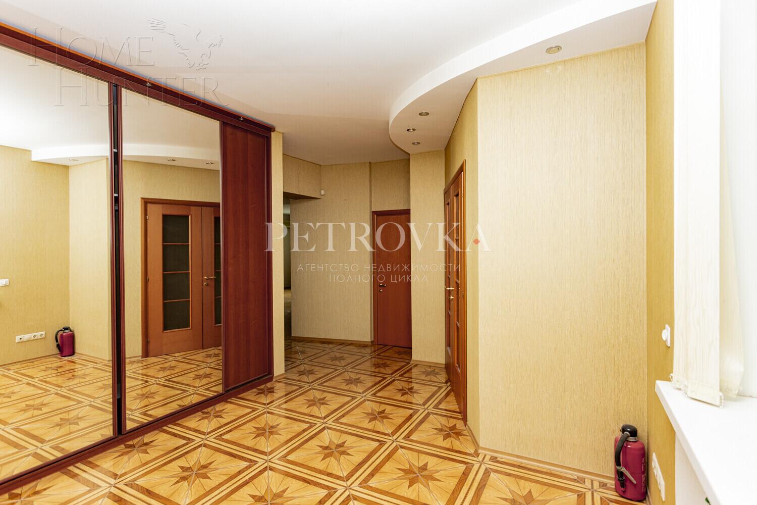 1-этажный коттедж 569.6 м² с отделкой