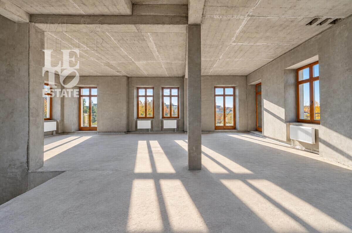 1-этажный коттедж 560 м² без отделки