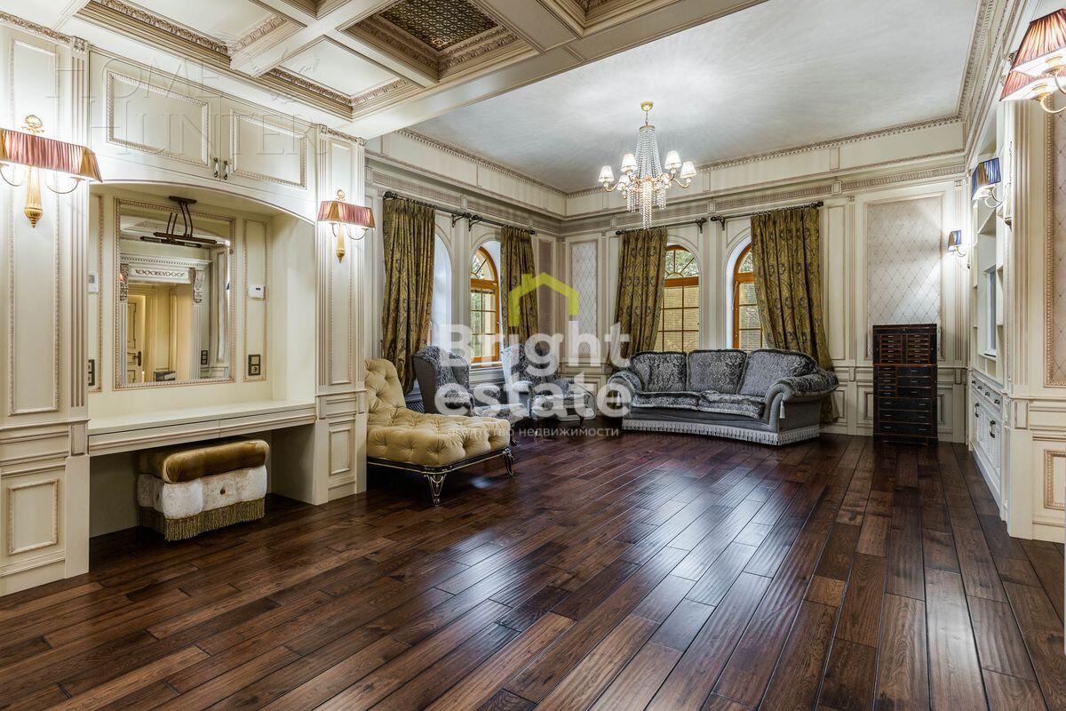 3-этажный коттедж 1 250 м² с отделкой