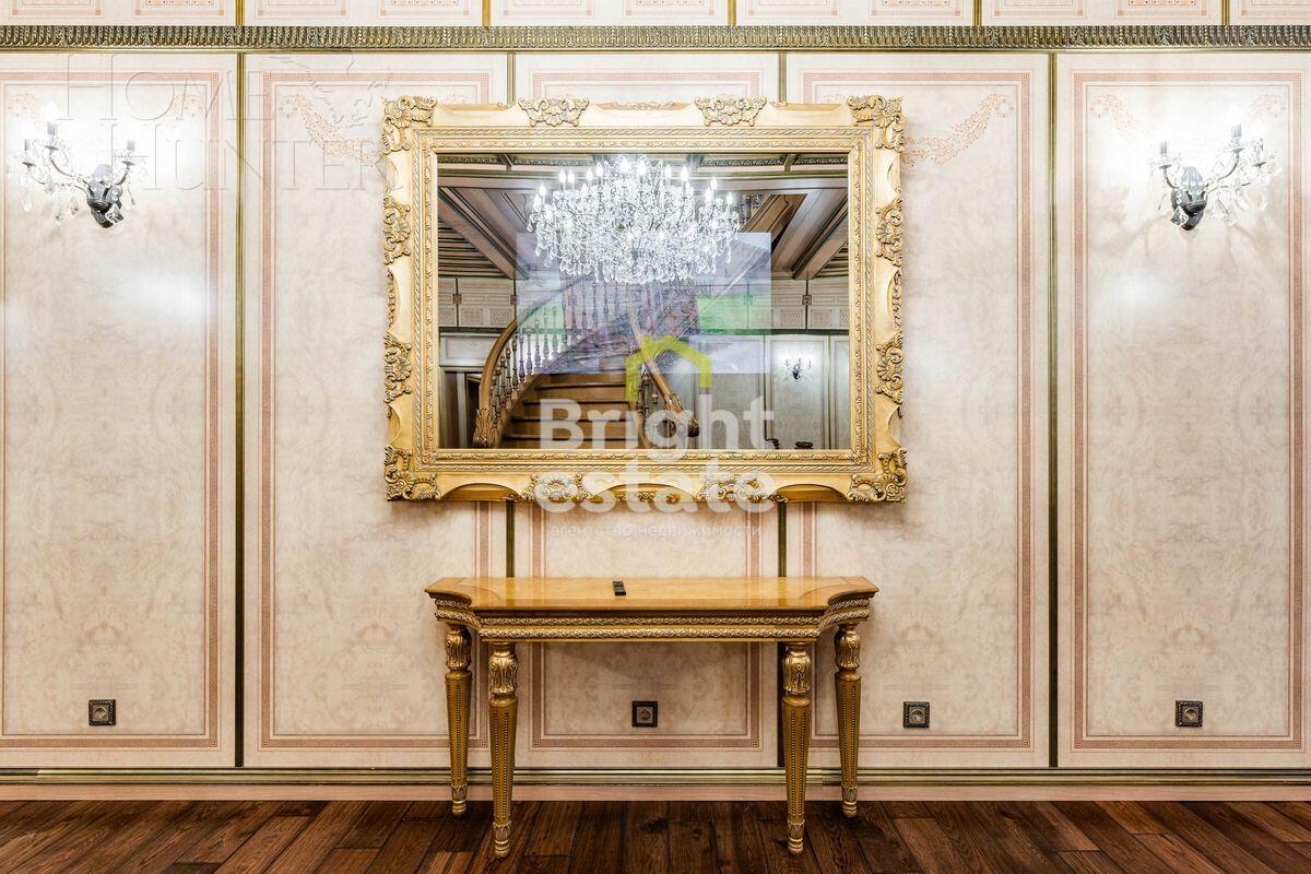 3-этажный коттедж 1 250 м² с отделкой