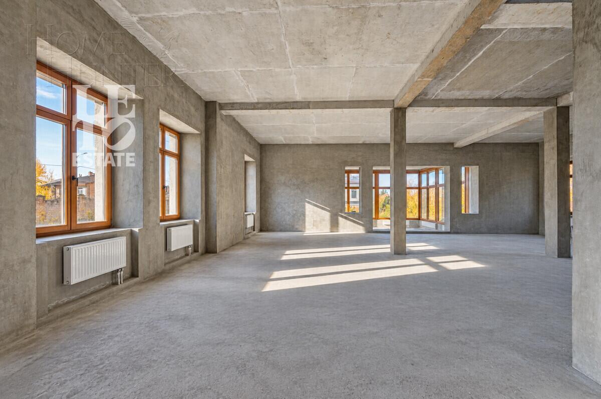 1-этажный коттедж 560 м² без отделки